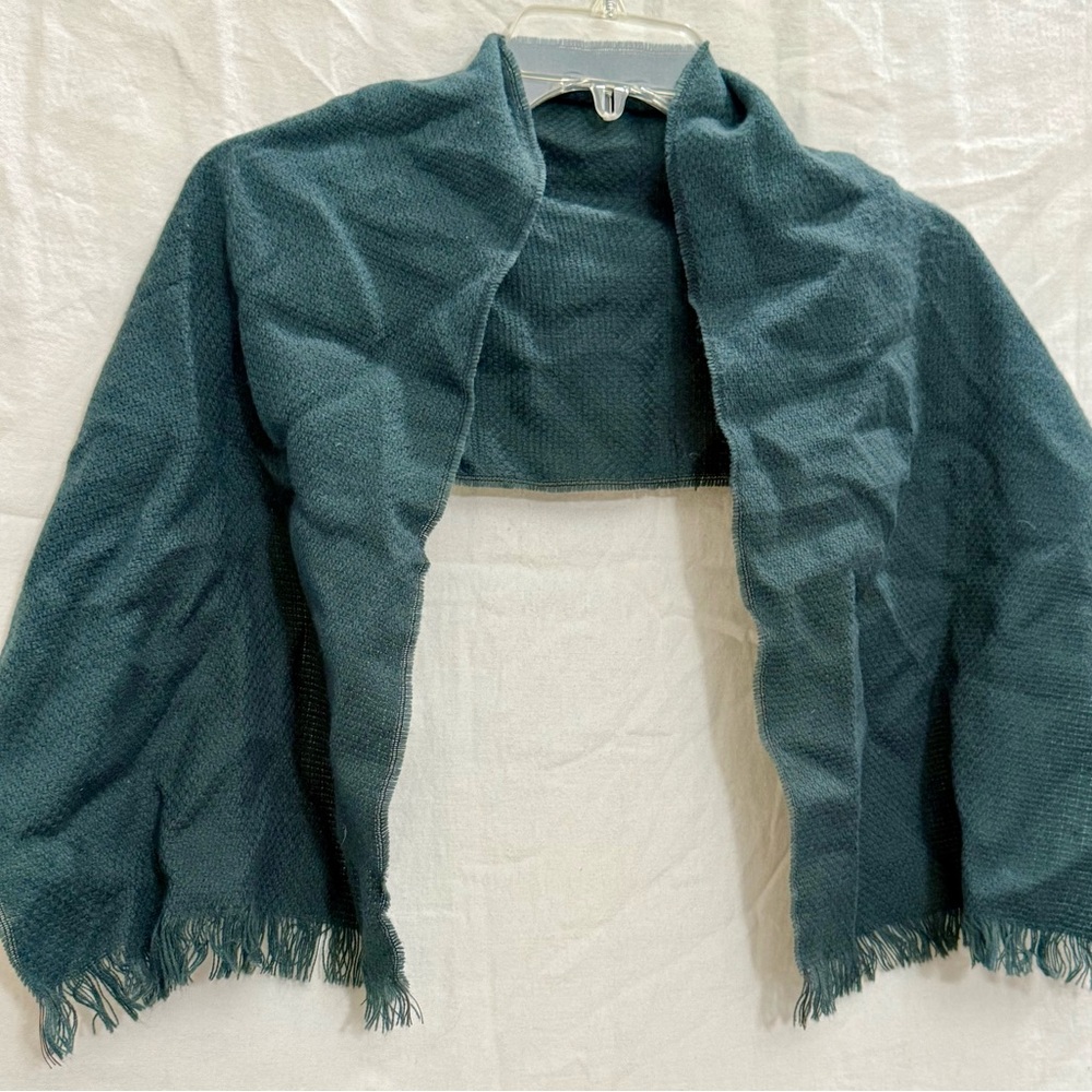 Vintage John Carroll Teal Knit 100% Turbo Acrylic Shawl Wrap Bolero Fringe OS